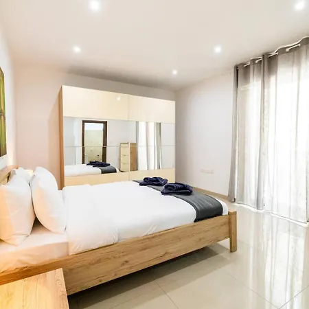 2-bed Ph Private Rooftop Jacuzzisea Views Appartement *